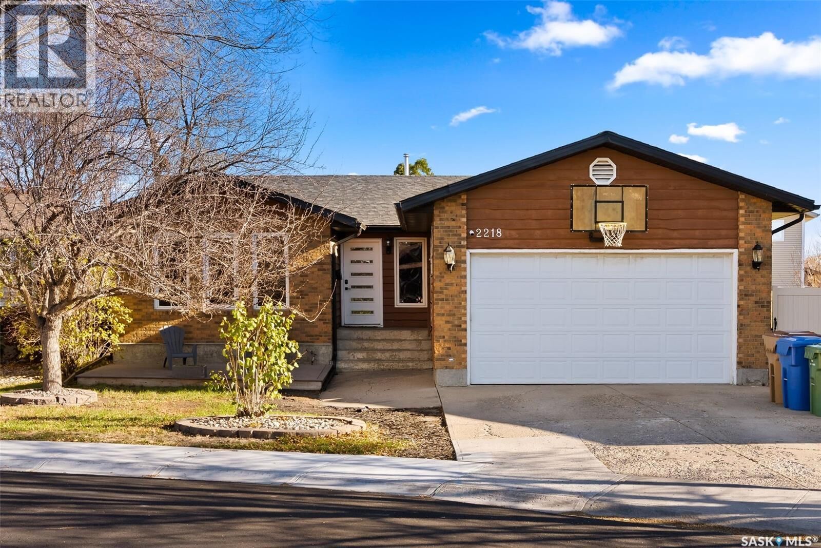 Property Photo: 2218 Baldwin Bay SK S4V 1H2