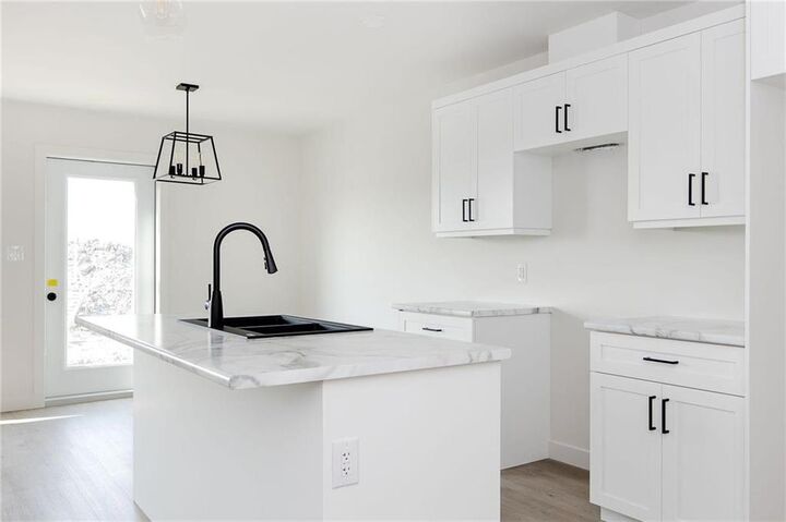 Photo de la propriété: 75 Kootenay Way MB R5G 2Y1