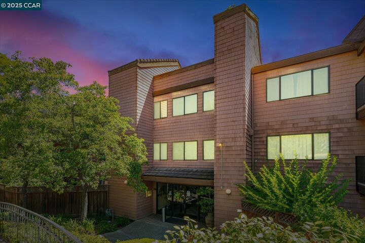 25676 University Ct 323  Hayward CA 94542 photo