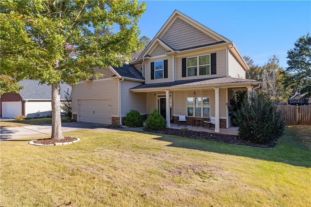 Property Photo: 224 Fairway Drive GA 30265