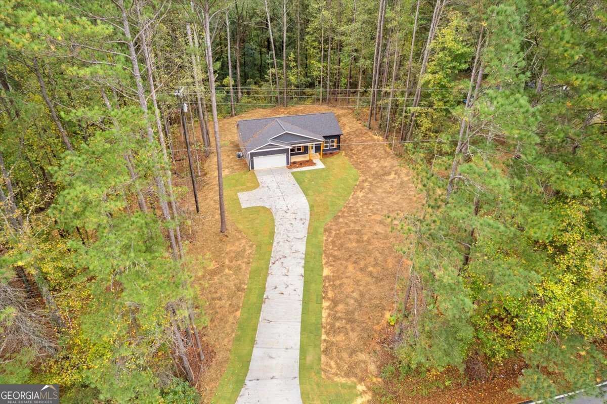 Property Photo: 1100 Pleasant Grove Church Road GA 30180