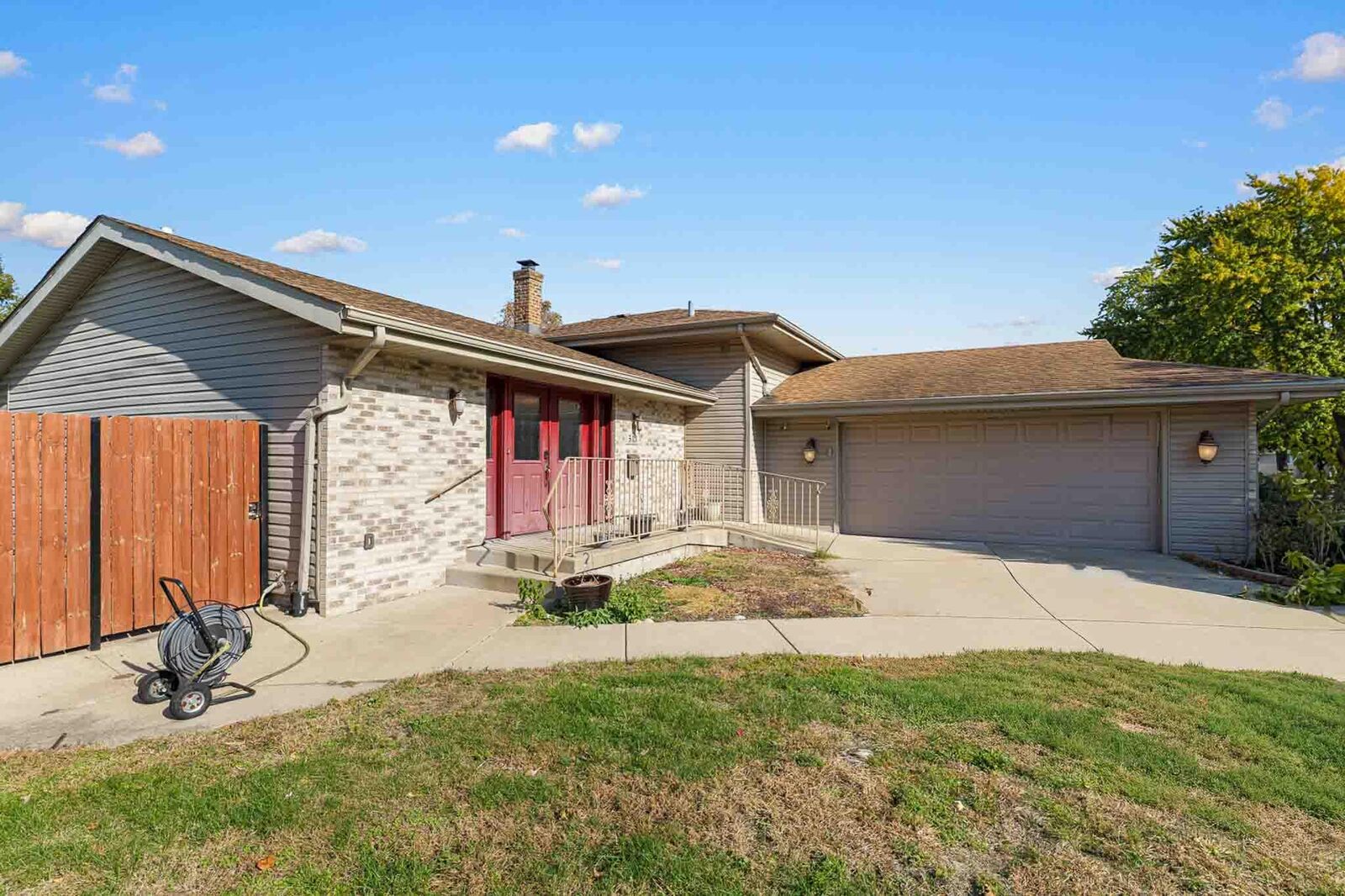 Property Photo: 543 Hickory Lane IN 46321