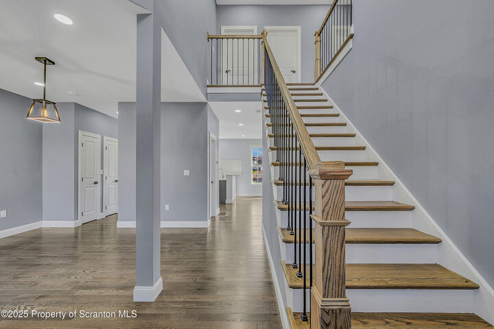 Property Photo: 11 Riverview Drive PA 18434