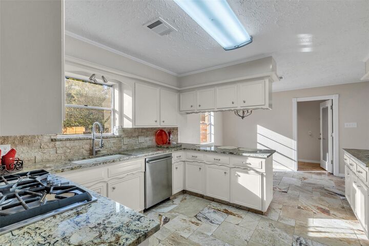 Property Photo:  603 Saint Andrews Road  TX 77339 