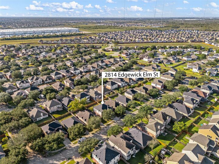 Property Photo:  2814 Edgewick Elm Street  TX 77545 