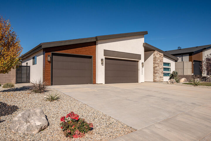 Property Photo:  3354 W Spring Cir  UT 84720 