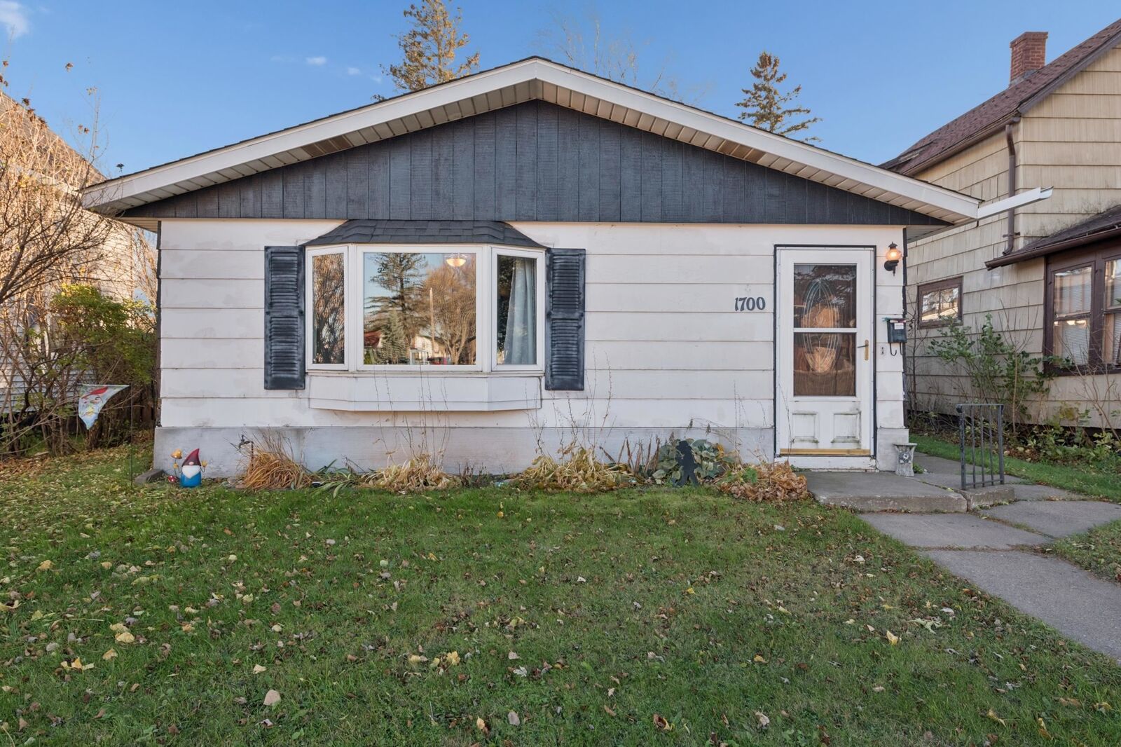 Property Photo:  1700 N 28th St  WI 54880 