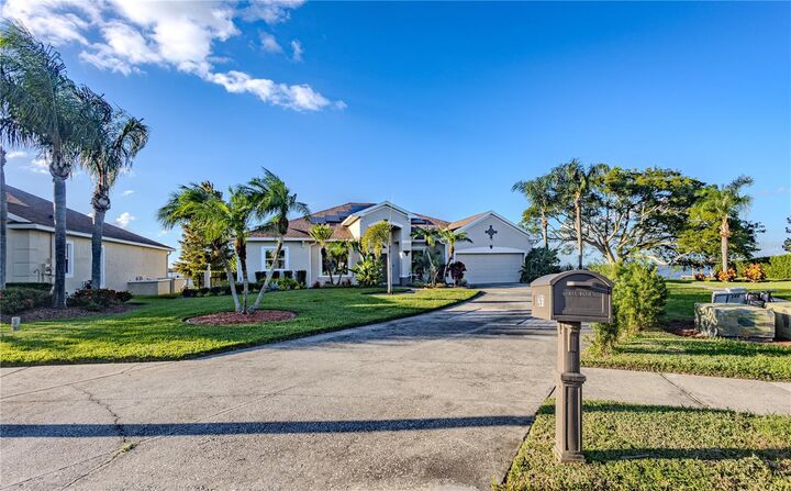 Property Photo: 261 Zachary Wade Street FL 34787