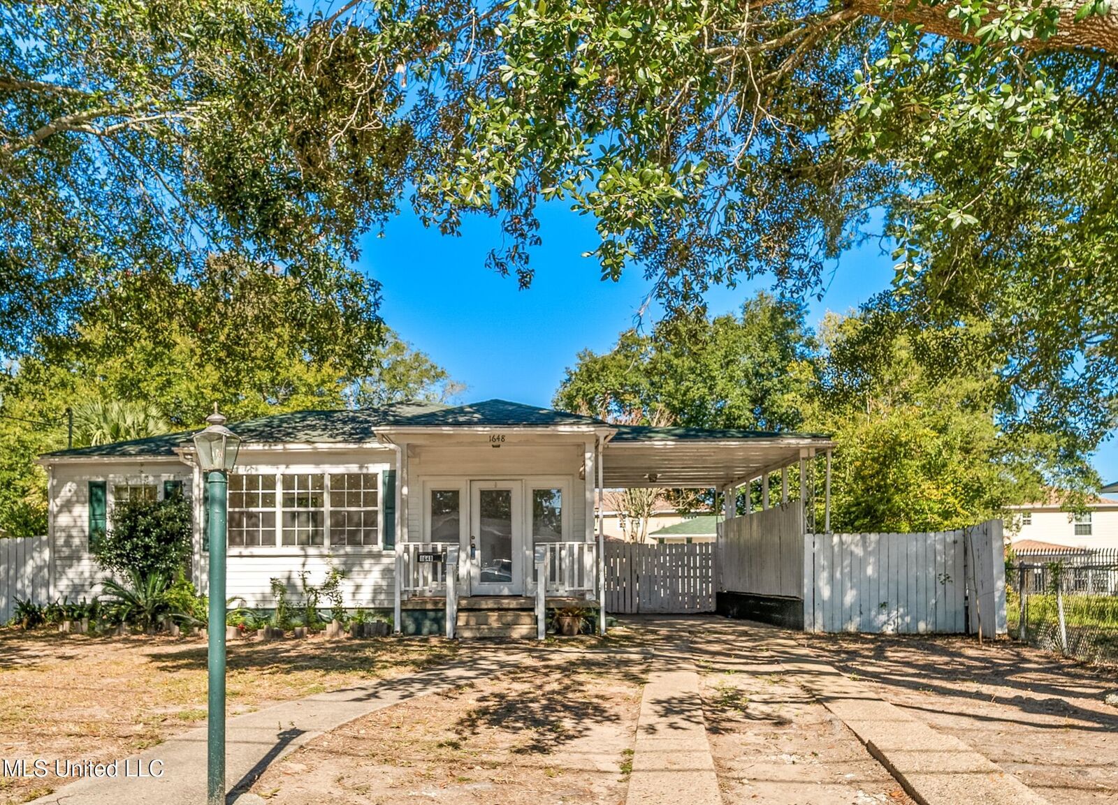 Property Photo:  1648 Hollywood Boulevard  MS 39531 