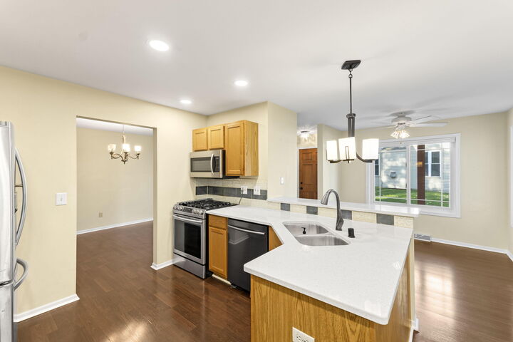 Property Photo: 1337 E Buckwood Dr WI 53154