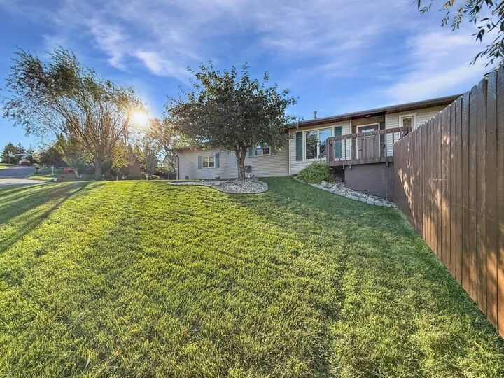 Property Photo: 23 Moraine Point ND 58703