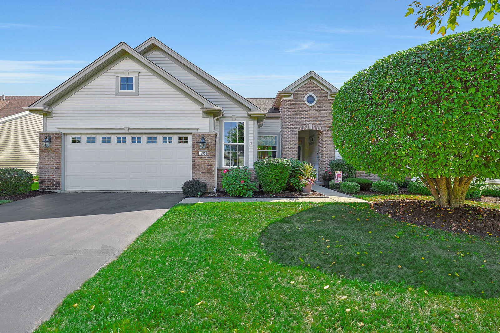 Property Photo:  12961 Bull Ridge Drive  IL 60142 