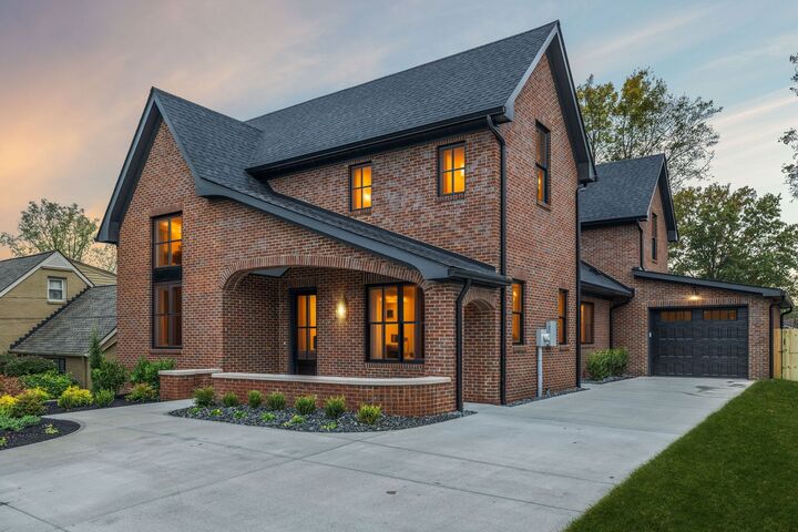 Property Photo: 1130 Winding Way TN 37216