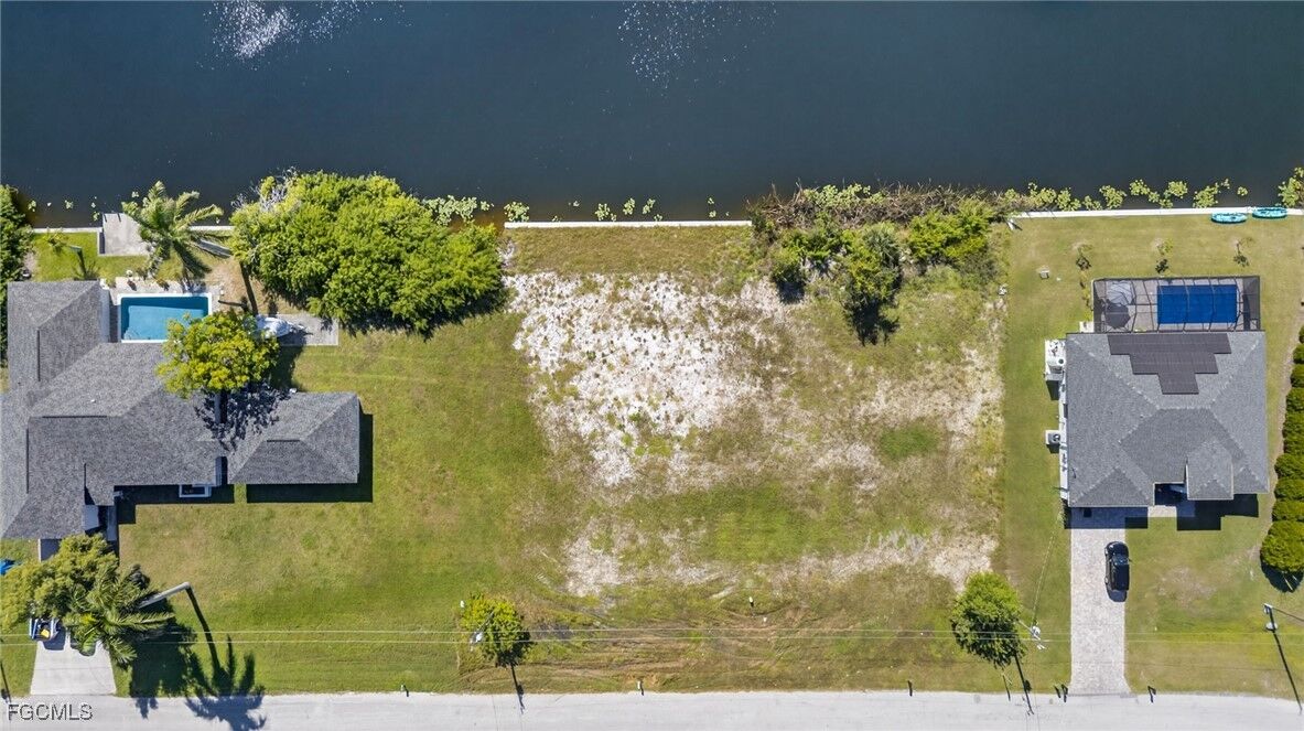 Property Photo: 2854 NW 4th Street FL 33993