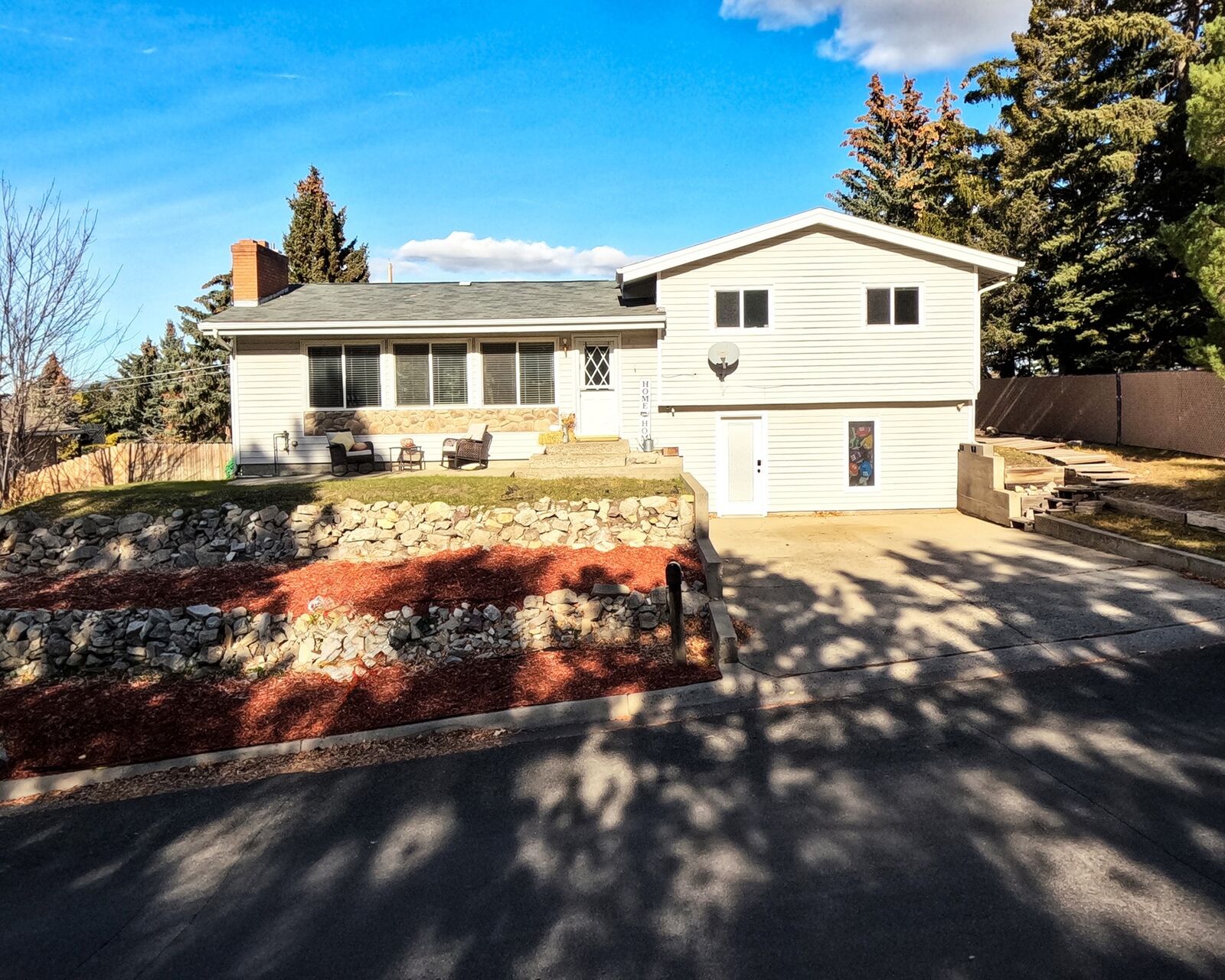 Property Photo: 1522 Winne Avenue MT 59601