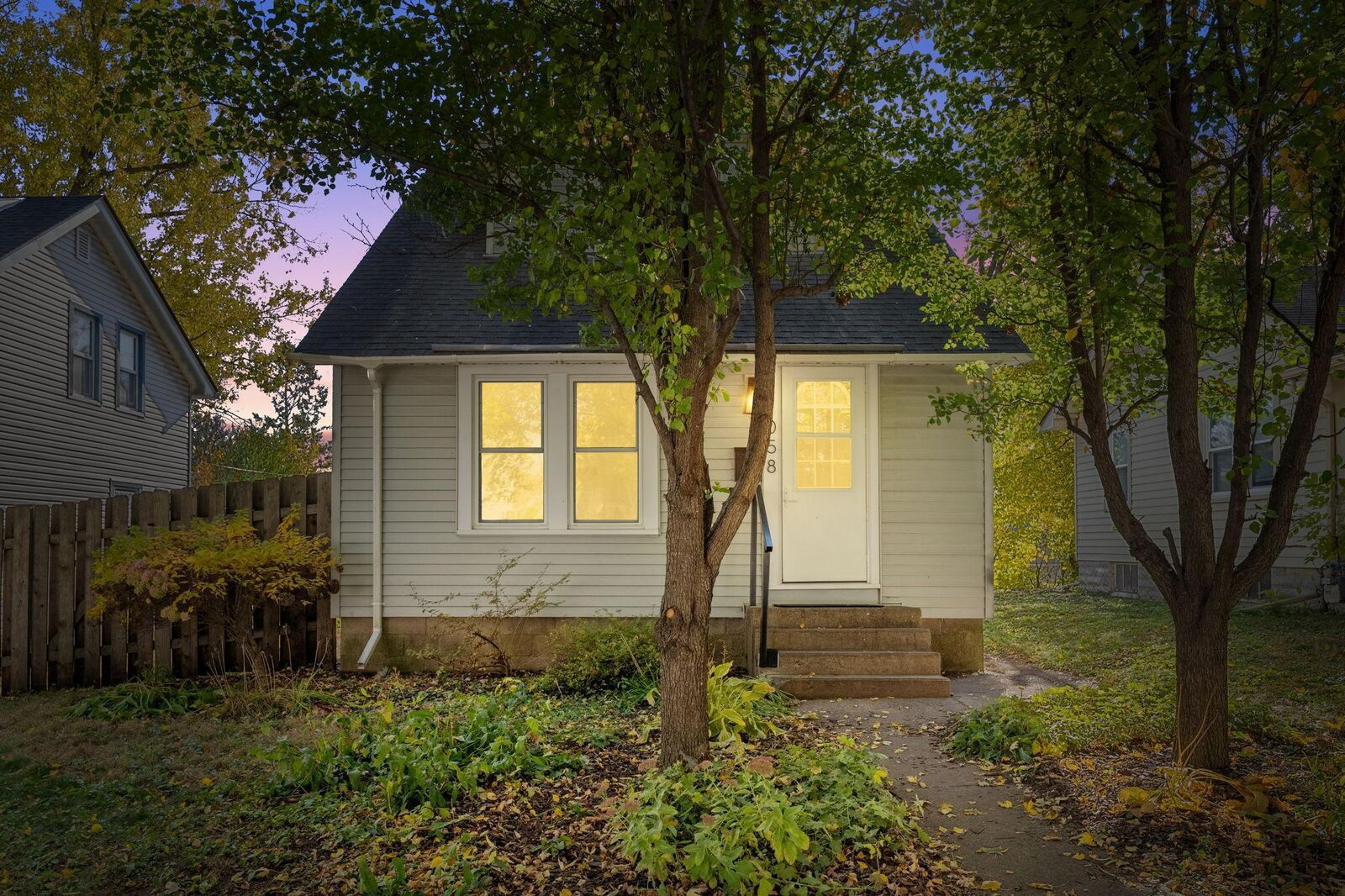 Property Photo:  1058 Blair Avenue  MN 55104