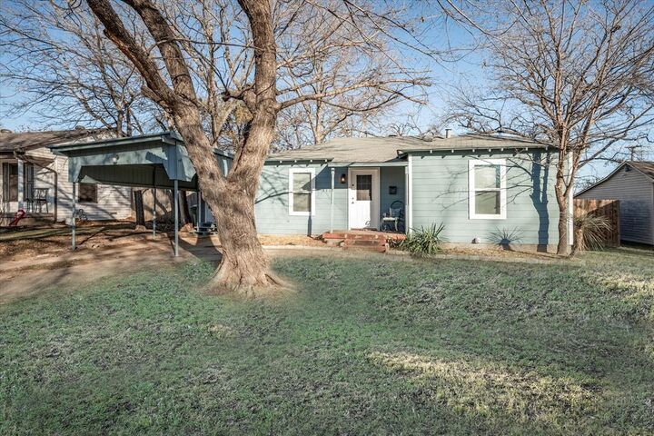 Property Photo:  3114 Elm Park  TX 76118 