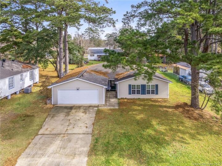 Property Photo: 1101 Marvin Ave LA 71446