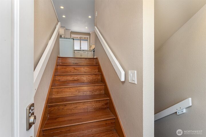 Property Photo: 9215 Evanston Avenue N WA 98103