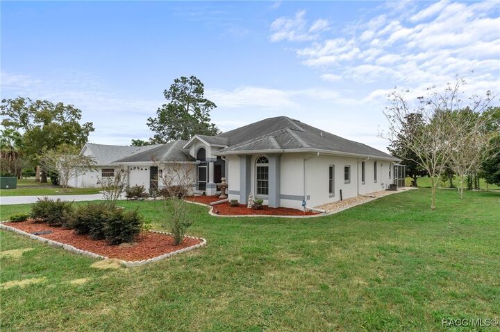 Property Photo: 294 N Turkey Pine Loop FL 34461