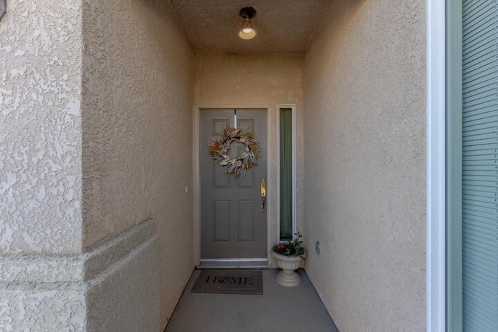 Property Photo:  2919 Las Flores Circle  CA 93635 