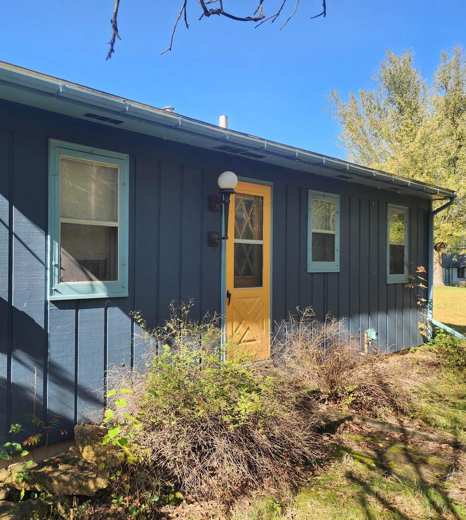 Property Photo:  6636 South Washington Road  WI 54624 