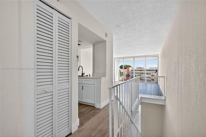 Property Photo:  9210 Fontainebleau Blvd 505  FL 33172