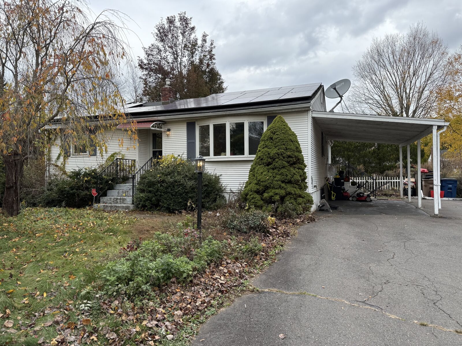 Property Photo: 721 Dart Hill Road CT 06066