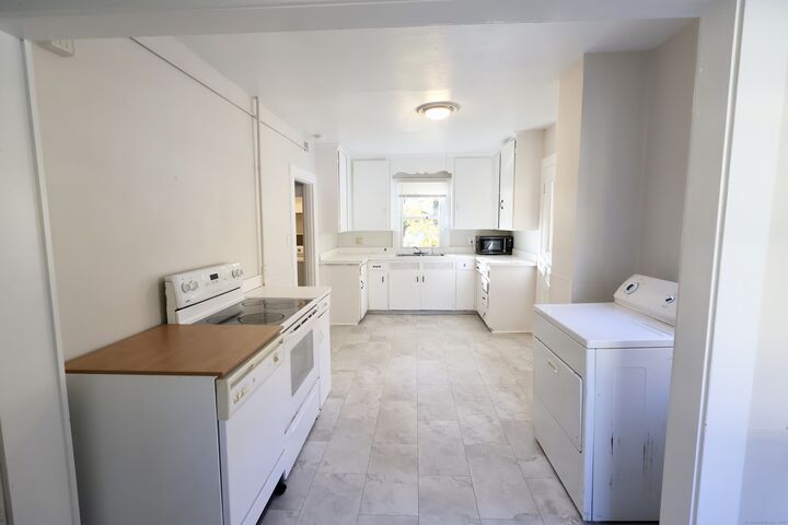 Property Photo: 101 Stearns Street CT 06010