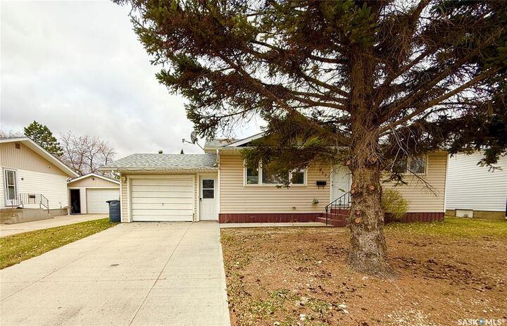 Photo de la propriété:  837 14th Street  SK S0K 2A0 