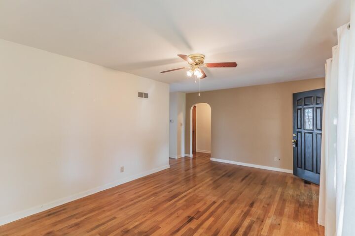 Property Photo:  807 Webster  Street  IA 51652 