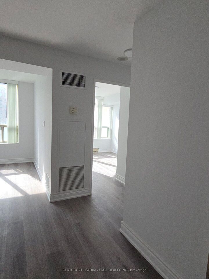 Property Photo: 88 Corporate Drive 1107 ON M1H 3G6