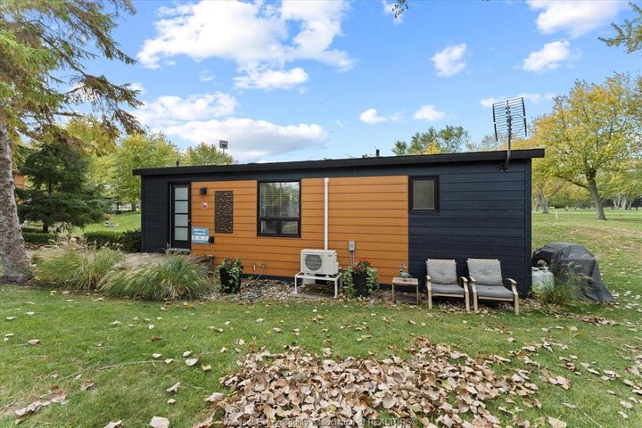 Photo de la propriété: 981 County Rd 2 711 ON N8L 1B4