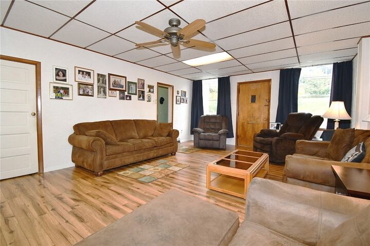 Property Photo:  3413 Ridgway St  PA 15213 