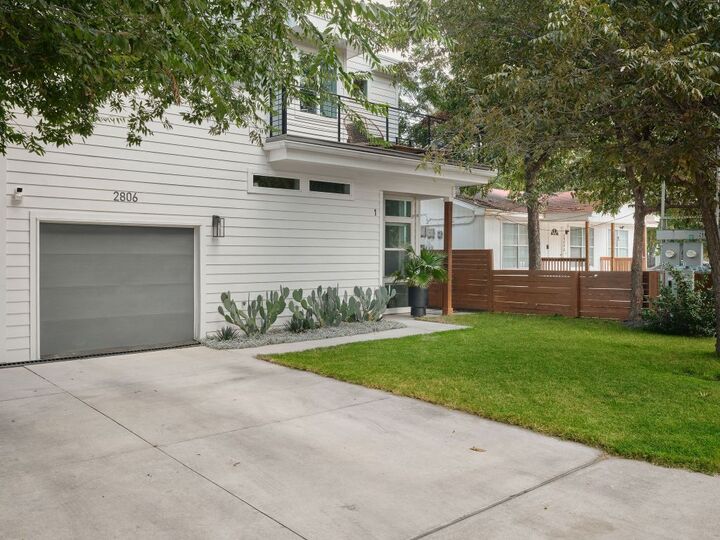 Property Photo:  2806 Lyons Road 1  TX 78702 