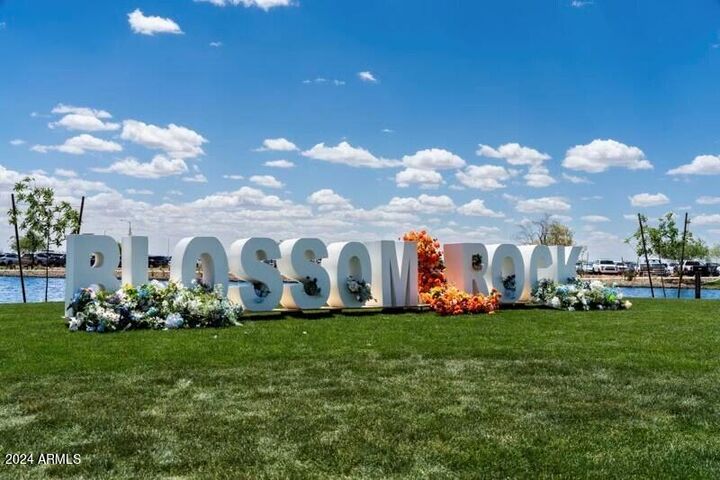 Property Photo:  471 W Fremont Pass  AZ 85120 