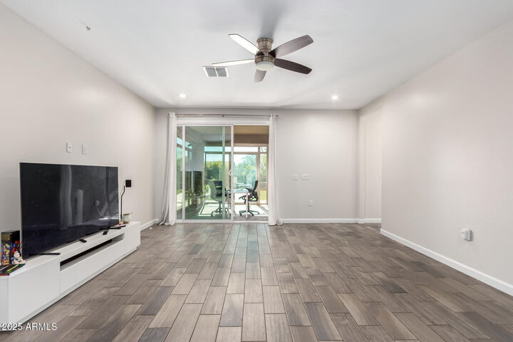 Property Photo: 1927 W Plum Road AZ 85085