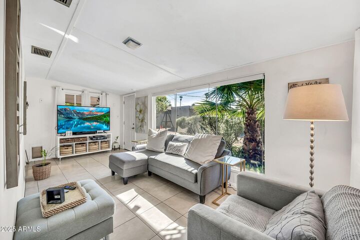 Property Photo:  2023 E Hubbell Street  AZ 85006 