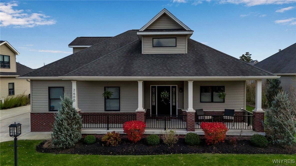 Property Photo:  2600 Farrier Lane  NY 14052 