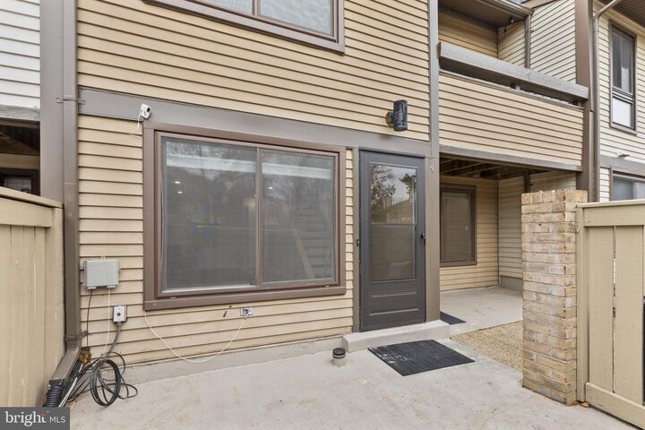 Property Photo: 18104 Kilrush Court MD 20886