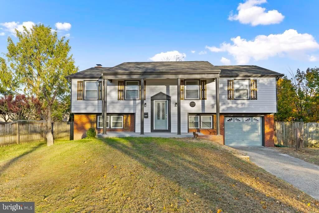 Property Photo:  1313 Palmyra Lane  MD 20716 
