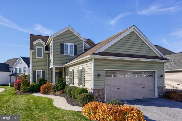 Property Photo: 638 Chiswell Place PA 17601