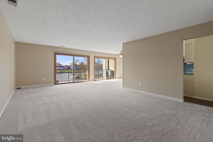 Property Photo: 546 Riviera Drive B 546-B MD 21085