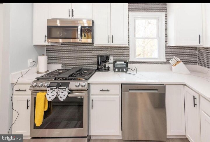 Property Photo: 114 Geneva Avenue MD 20910