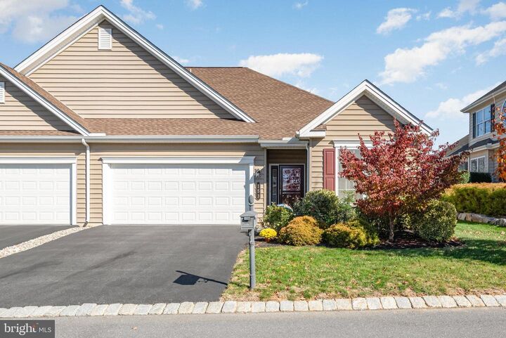153 James Madison Drive  Mechanicsburg PA 17050 photo