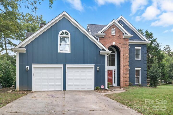 10109 Deer Spring Lane  Charlotte NC 28210 photo