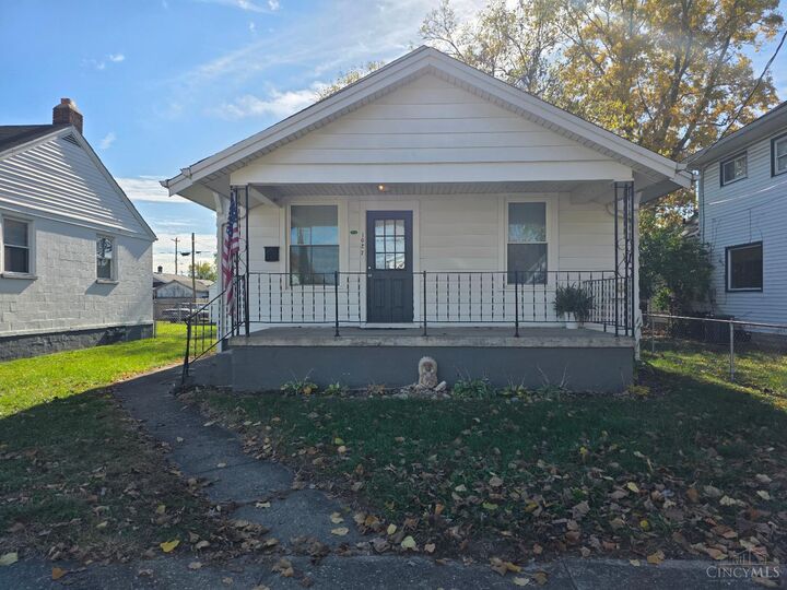 Property Photo: 1027 Forest Avenue OH 45015