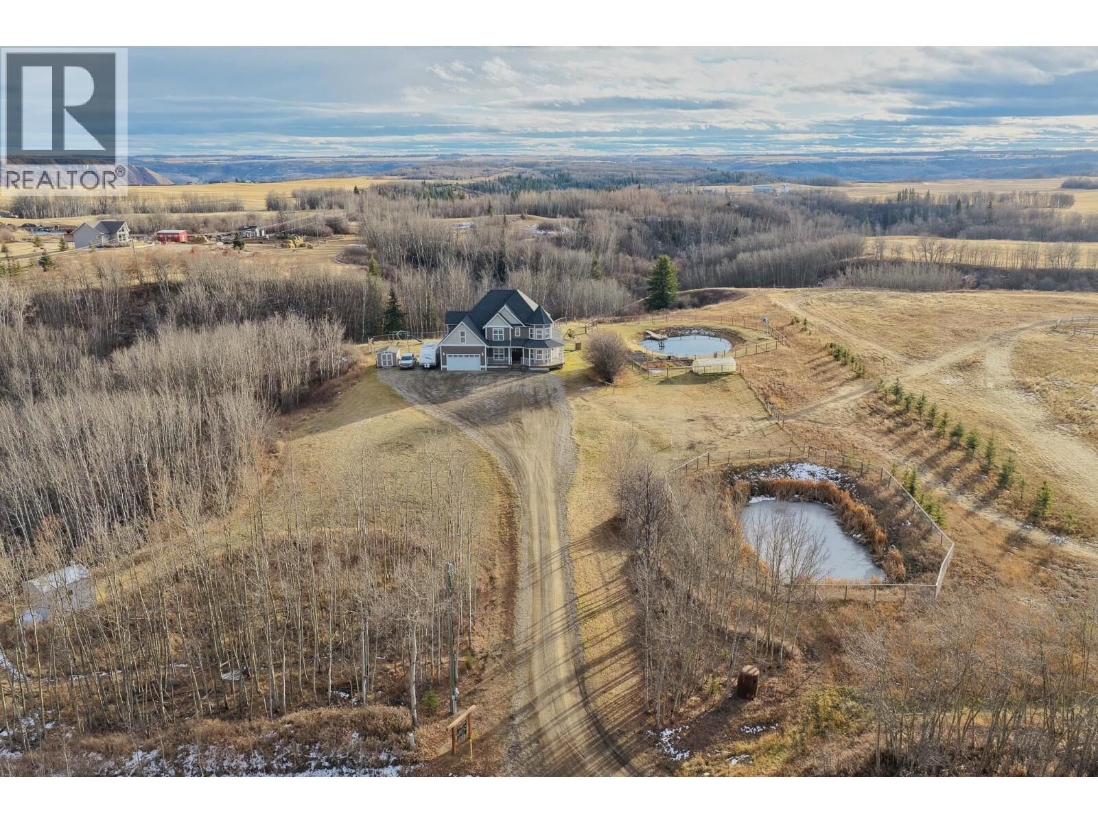 Photo de la propriété: 6296 Fines Avenue BC V1J 8E3