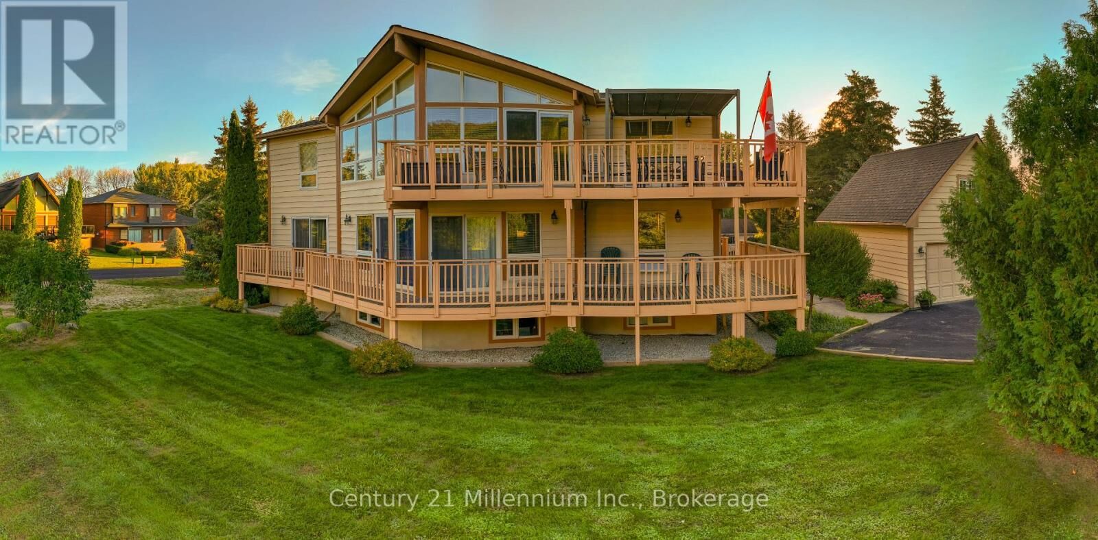 Photo de la propriété:  130 Pioneer Lane  ON L9Y 0M7 