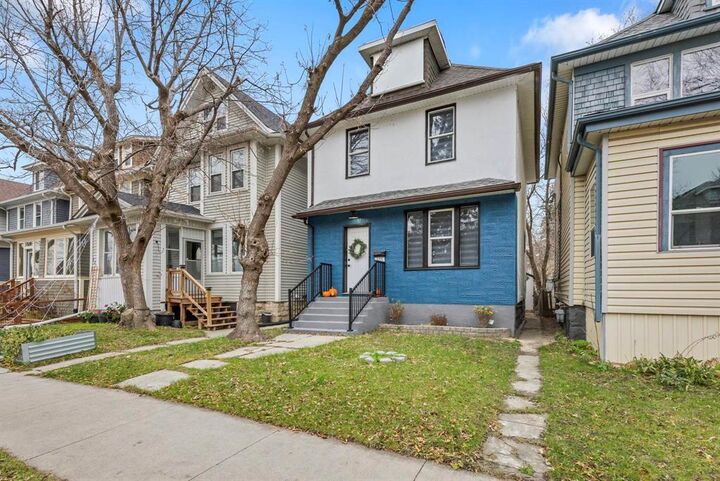 535 Camden Place  Winnipeg MB R3G 2V8 photo